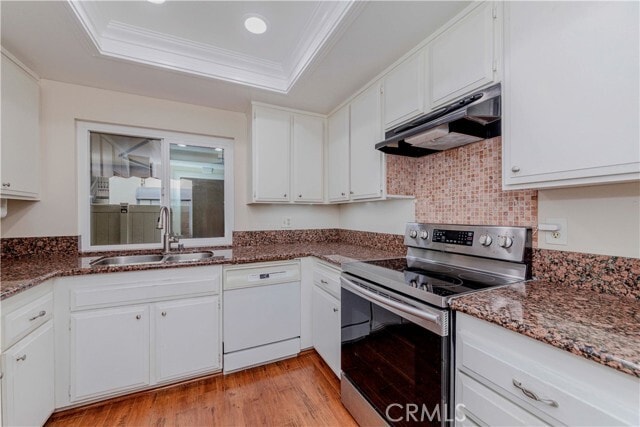 Building Photo - 13602 La Jolla Cir