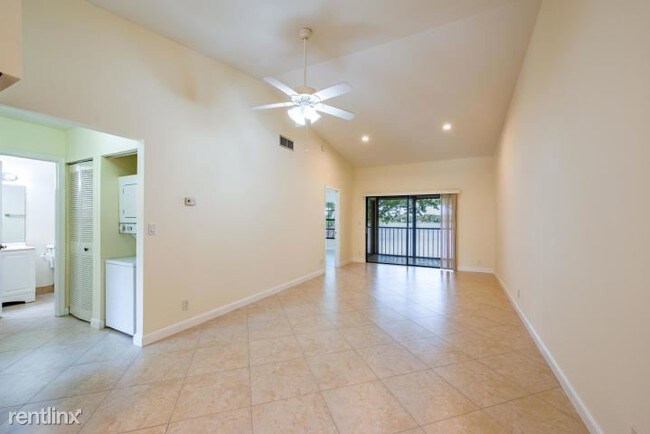 Building Photo - 2900 Olivewood Terrace