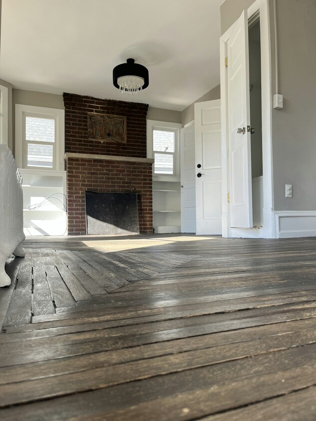 Foto principal - 1746 Mineral Spring Rd