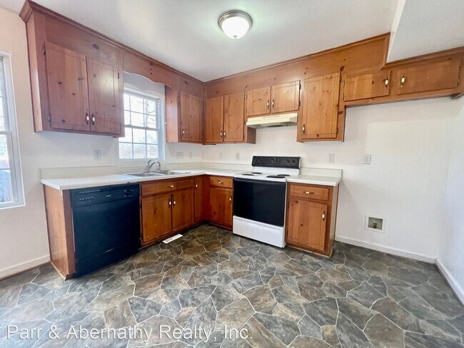 Building Photo - 3 br, 2.5 bath House - 1103 Cameron Avenue