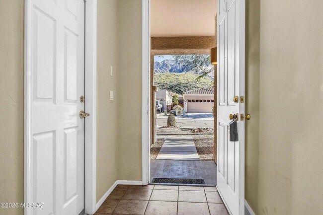 Foto del edificio - 2221 E Stone Stable Dr