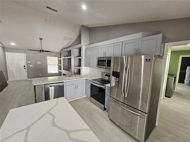 Foto del edificio - 622 Brooke Ct