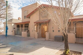 Building Photo - 404 W Overland Ave