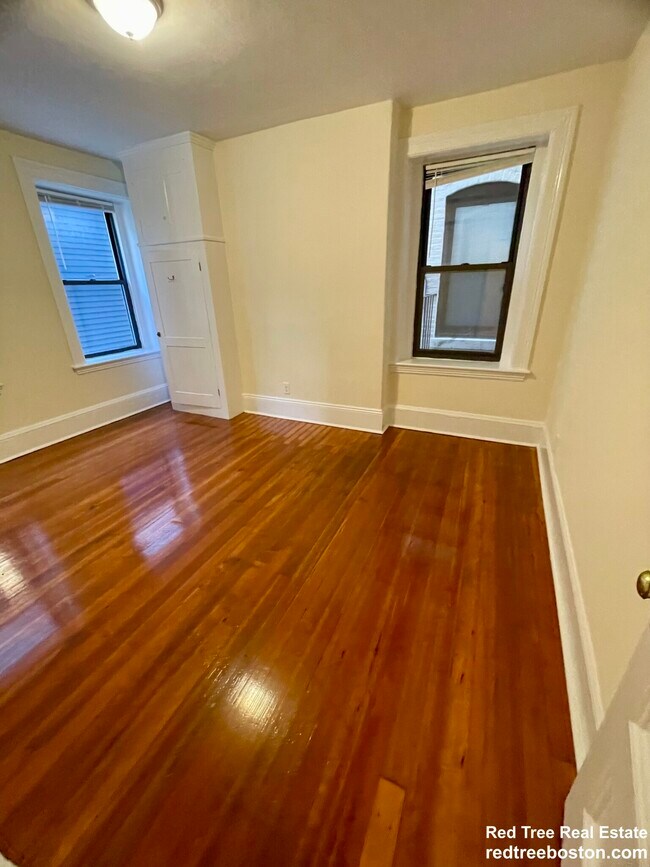 Foto del edificio - 885 Massachusetts Ave