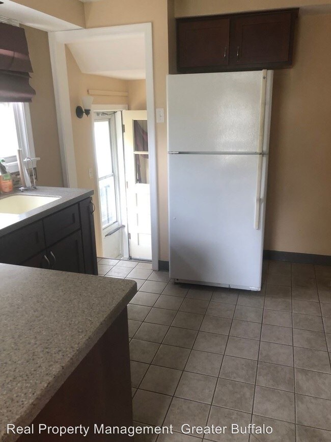 Foto del edificio - 3 br, 1 bath House - 1141 Brighton Rd.