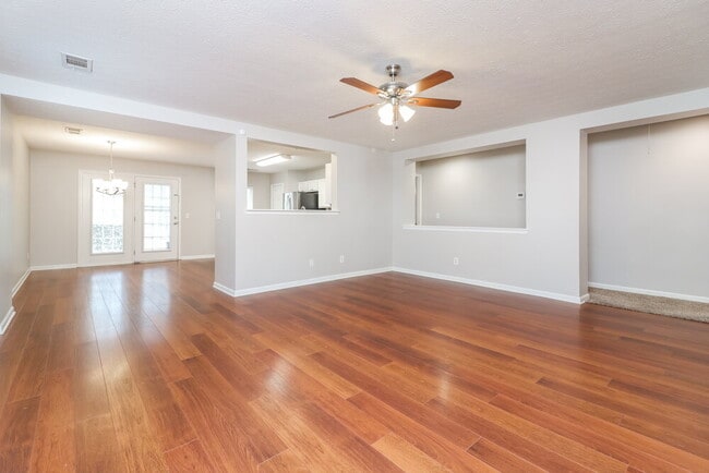 Building Photo - 417 Autumn Creek Dr