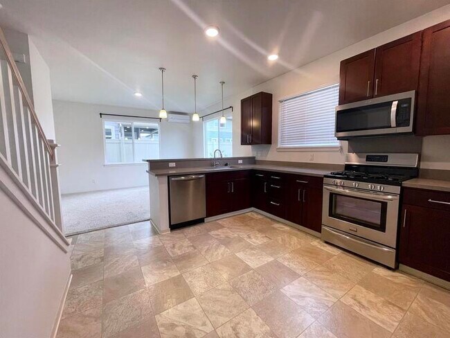 Building Photo - 91-905 Iwikuamoo St