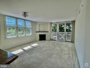 Building Photo - 1325 N Pierce St