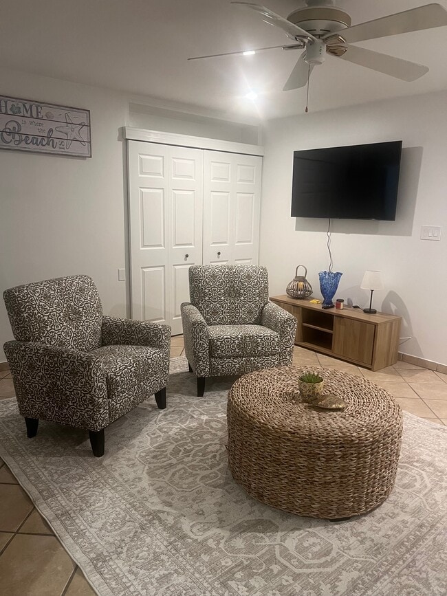 Foto del edificio - 610 Kentia Ave