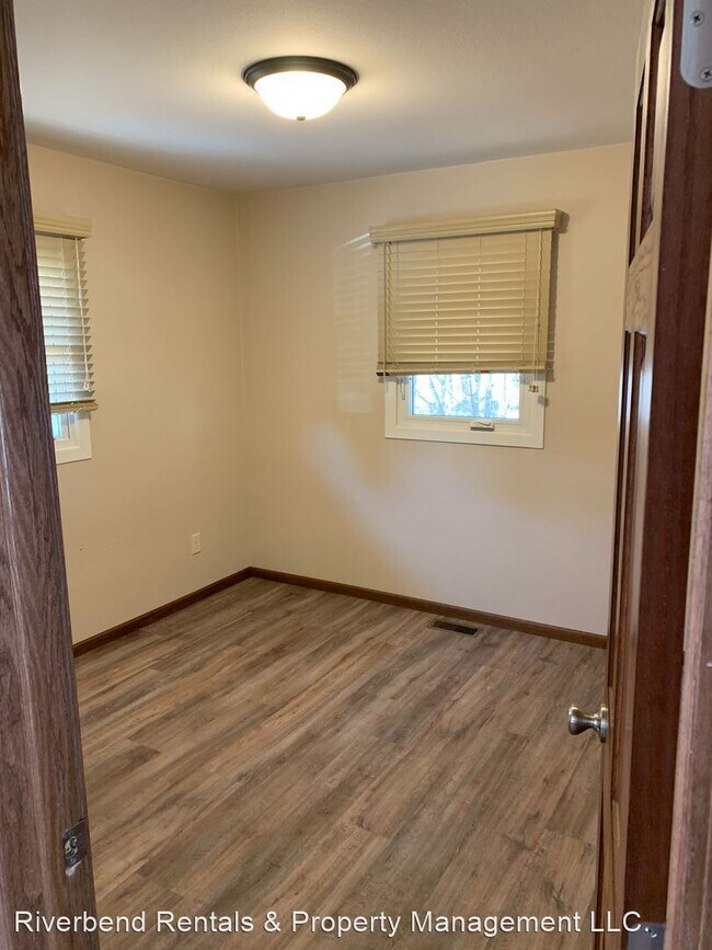 Building Photo - 2 br, 1.5 bath House - 5491 176th St