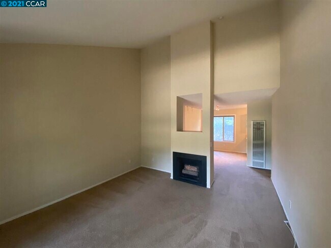 Foto del edificio - 2734 Oak Rd