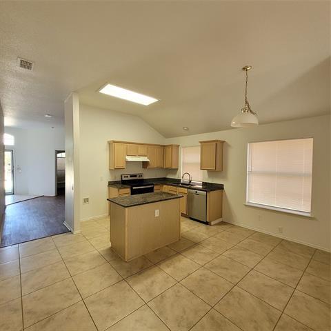 Foto del edificio - 825 Stafford Station Dr