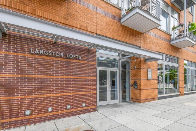 Foto del edificio - 1390 V St NW