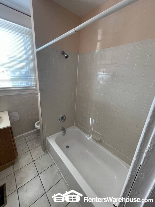 Building Photo - 1526 N Payson St