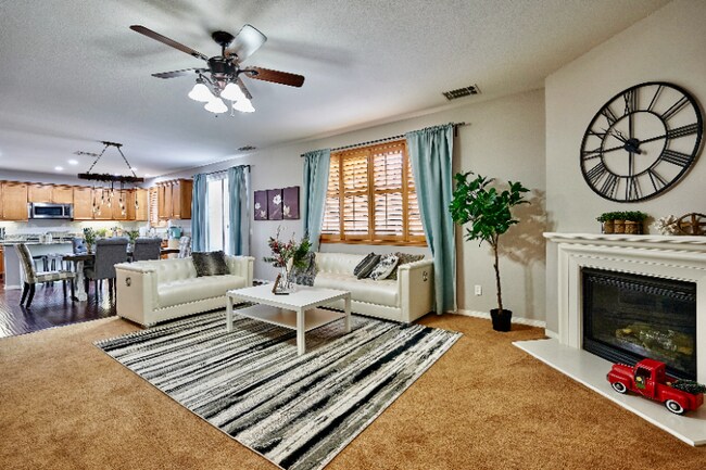 Foto del edificio - 13924 Huntervale Dr