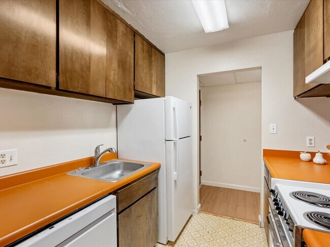 Foto del edificio - 2955 Lakeside Dr