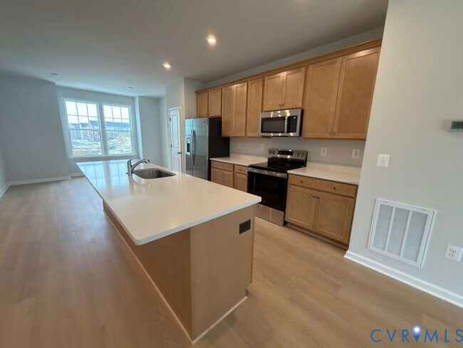 Building Photo - 449 Burden Dr