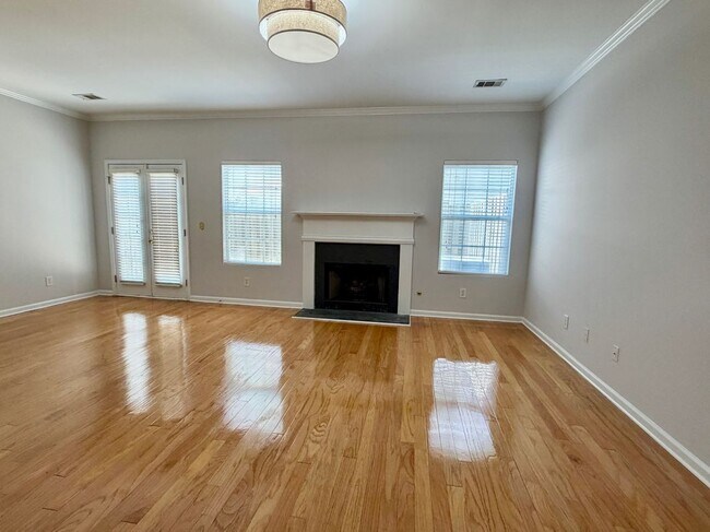 Building Photo - 4216 Rogers Creek Ct