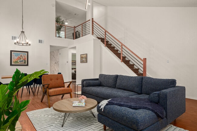 Living room 1 - 8309 Priest River Dr