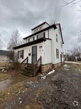 Building Photo - 3818 E 144th St