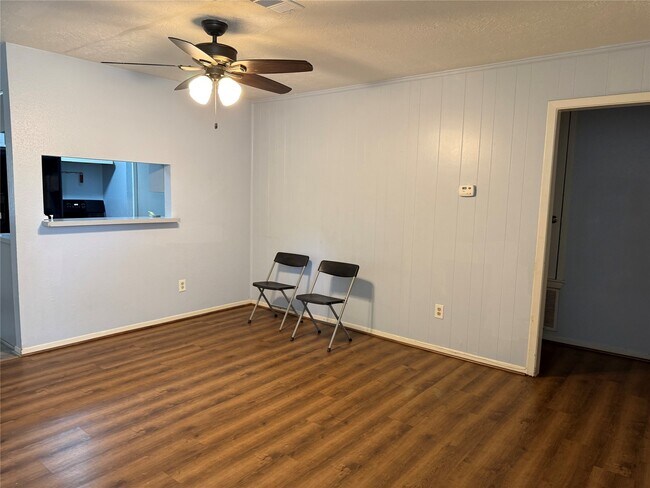 Foto del edificio - 3122 Trail Lake Dr