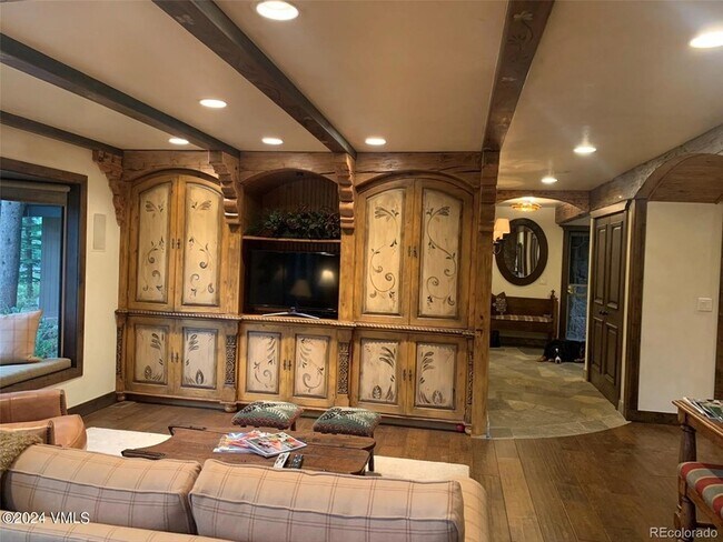Foto del edificio - 5148 Gore Cir