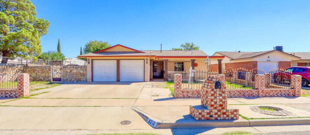 Foto principal - 9216 Omar Bradley Dr
