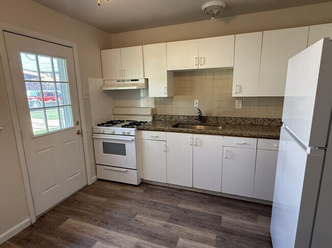 Foto del edificio - 651 Southwell Ln