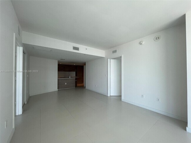 Foto del edificio - 1300 S Miami Ave