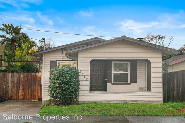 Building Photo - 2 br, 2 bath House - 5317 Normandie Ave
