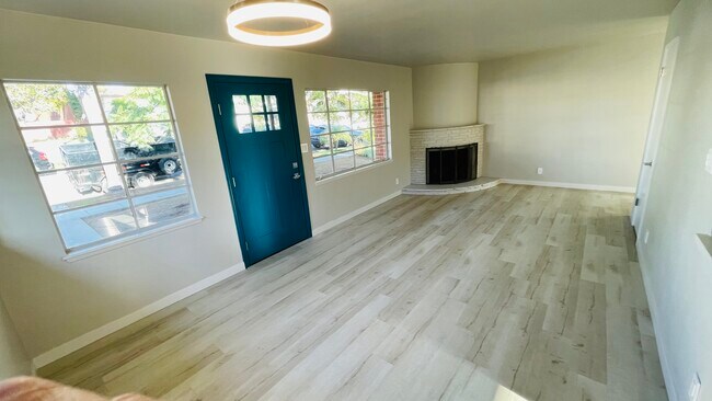 Foto del edificio - 607 N Horne St