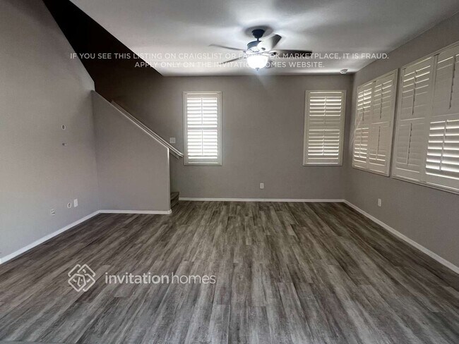 Foto del edificio - 1006 S Colonial Ct