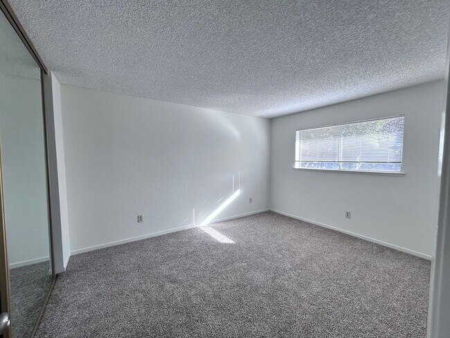 Foto del edificio - 1002 bell st