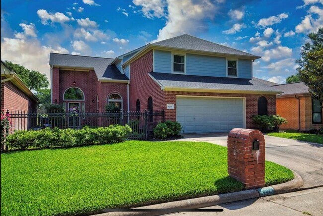 Building Photo - 7214 N Hearthstone Green Dr