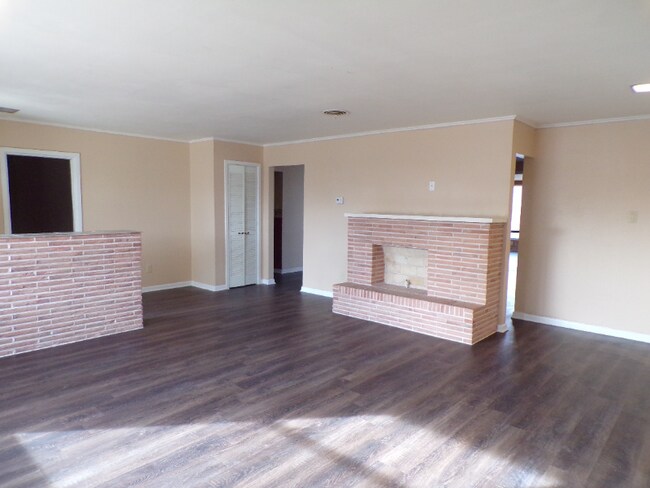 Foto del edificio - 128 E Yucca Ave