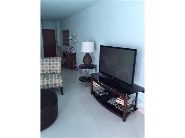 Building Photo - 4001 S Ocean Dr