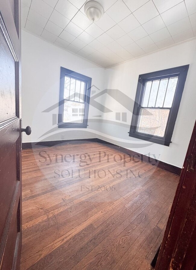 Building Photo - 454 Parnell Dr