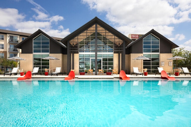 Building Photo - Parkside at Round Rock
