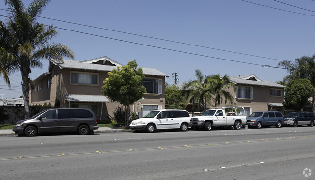 Building - Citrus Palms Apartments