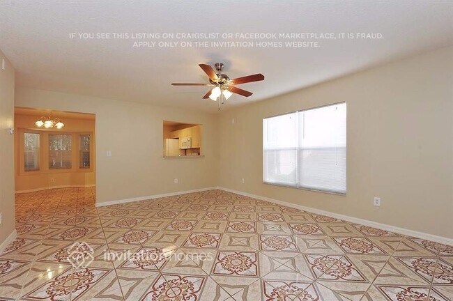 Foto del edificio - 6144 Skylarkcrest Dr