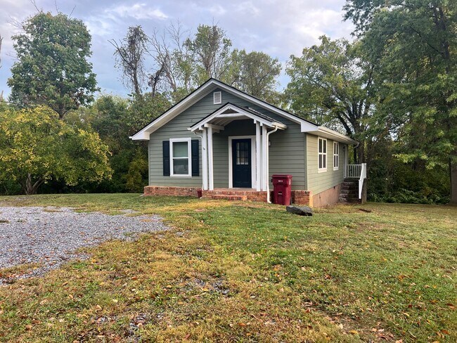 Building Photo - 2 bed 2 bathroom near VA and JCMC!