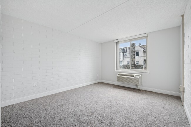 Building Photo - Academia Suites