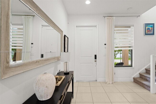 Foto del edificio - 110 NW 209th Way