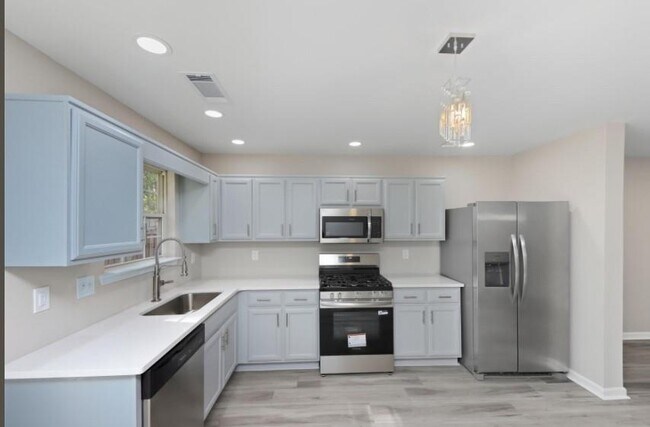 Foto del edificio - 3009 Fields Dr