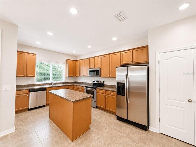 Building Photo - 5602 Rutherford Pl