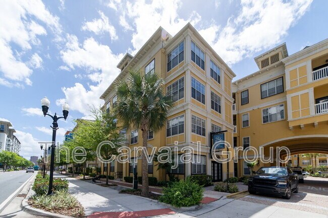 Foto del edificio - 860 N Orange Ave