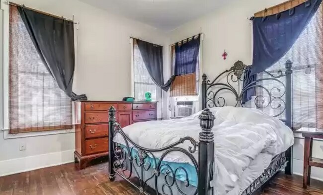 Maestro - 719 W French Plz