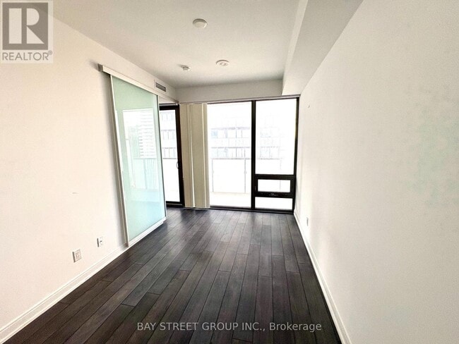 Building Photo - 50 Charles St E