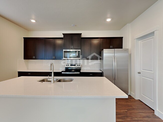 Foto del edificio - 9366 Wabash St