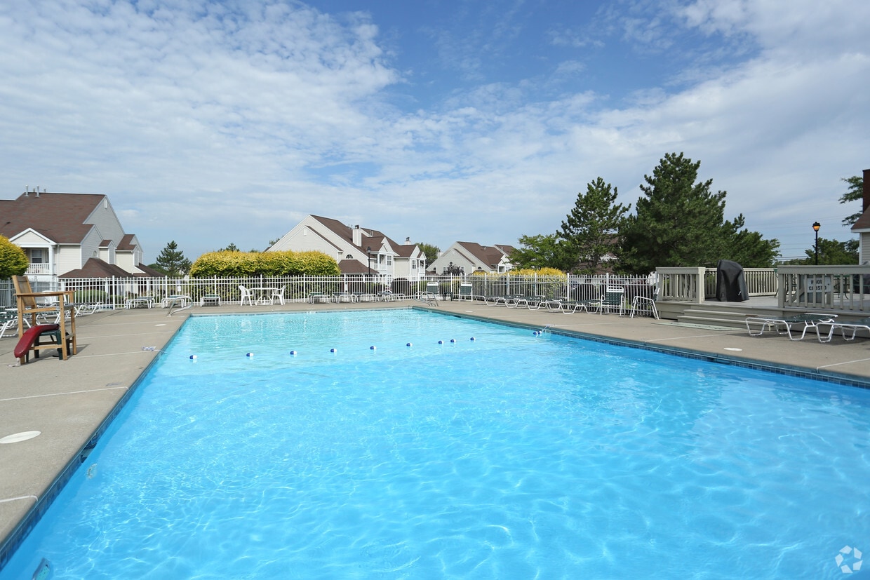 Primary Photo - Bennington Hills